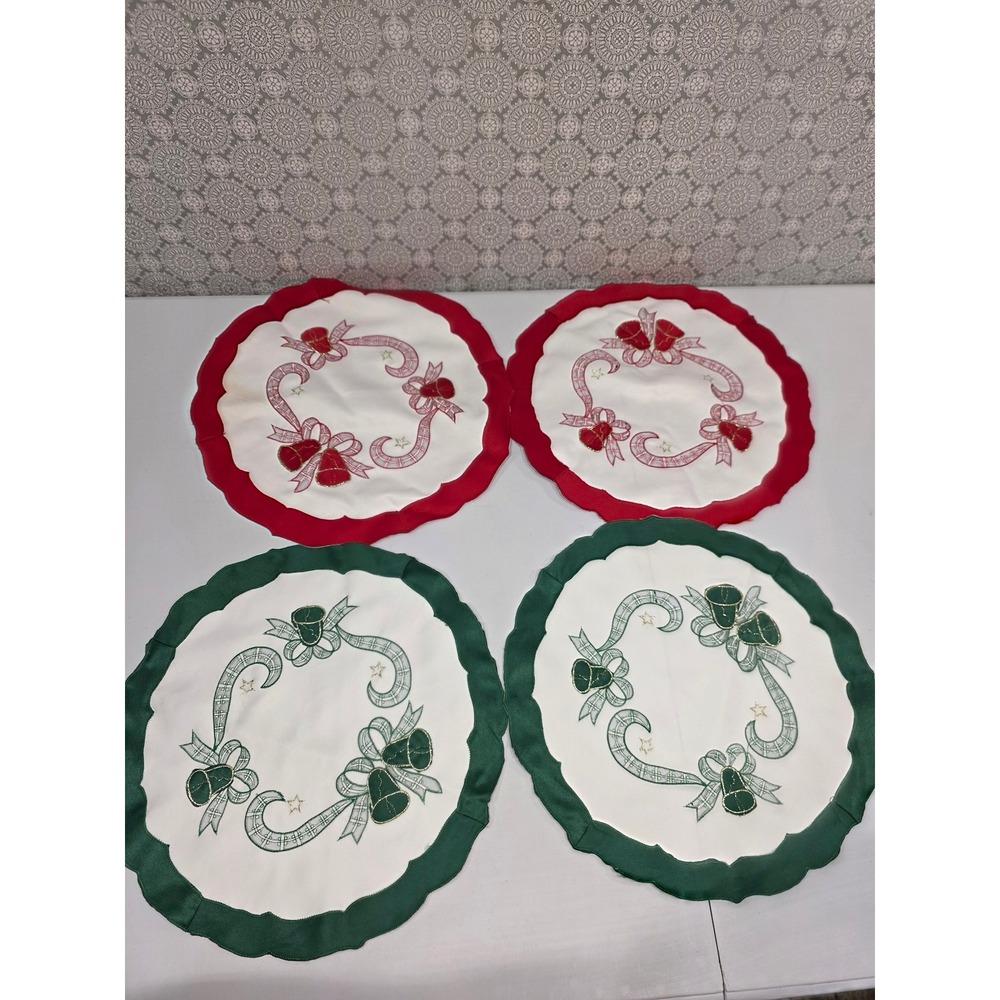 Christmas Holiday Embroidered Bell‎ Ribbon Set of 4 Doilies Christmas Decor